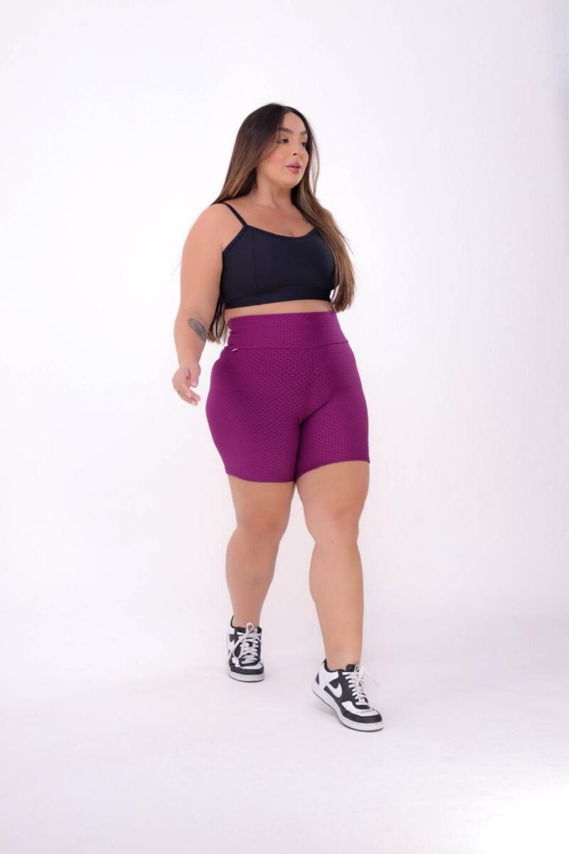 SHORT MEIA COXA JAQUARD ABELHA PLUS SIZE - Image 4