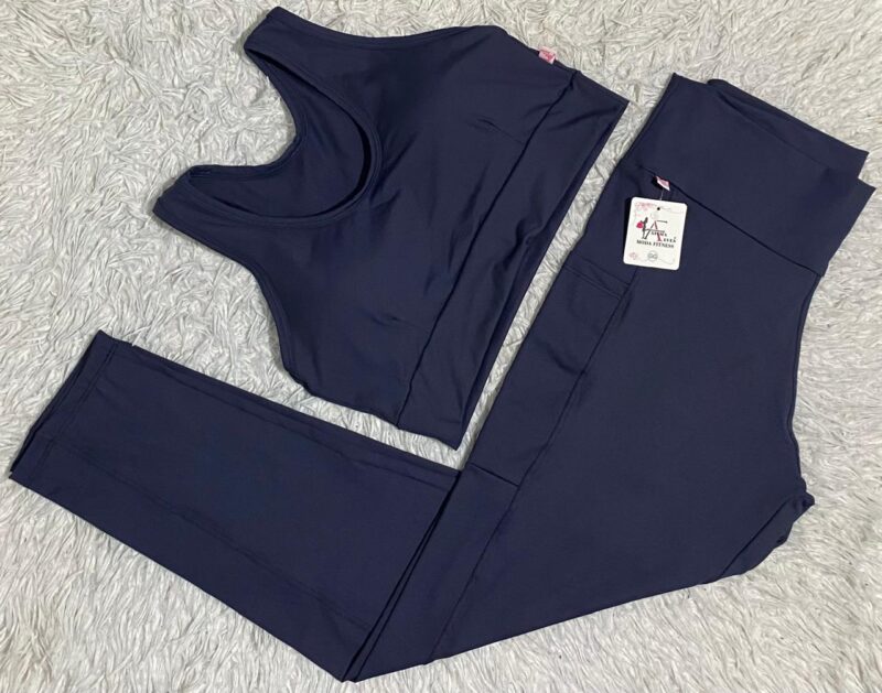 CONJUNTO CALÇA POLIAMIDA COM BOLSO LATERAL TOP COM BOJO ALÇA GROSSA PLUS SIZE