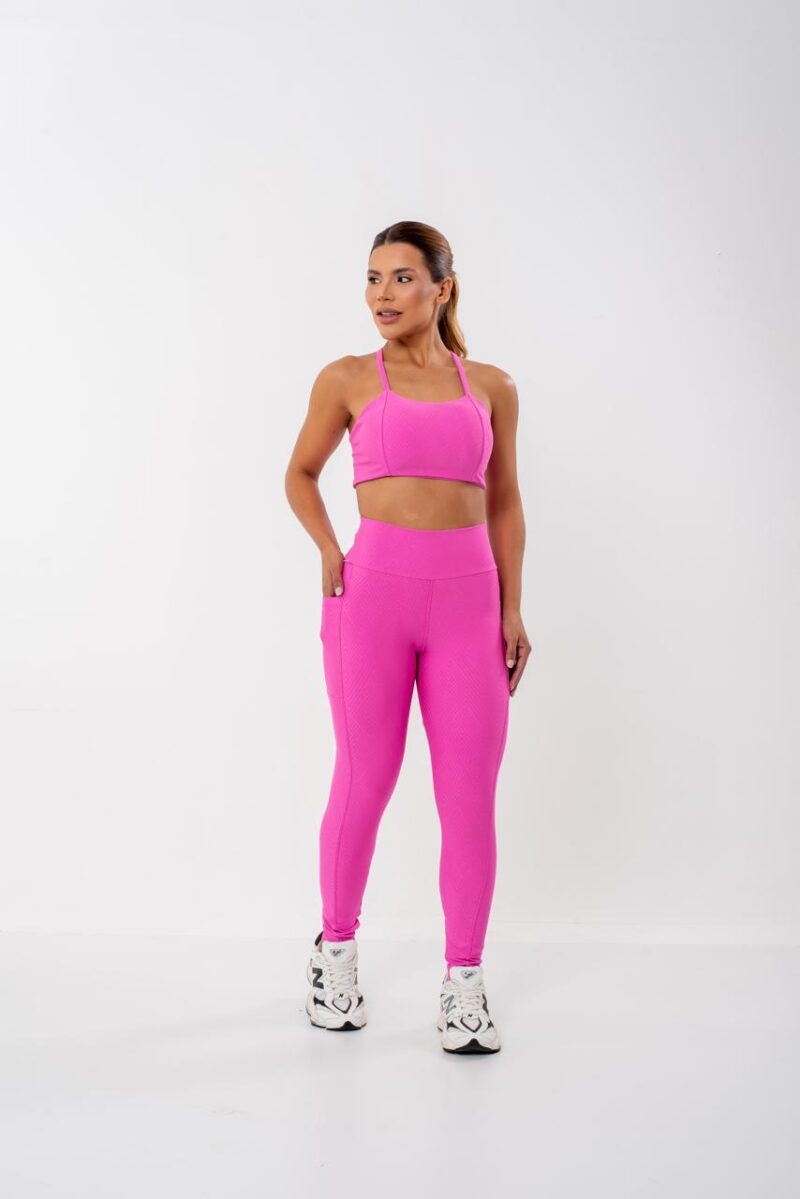 CONJUNTO CALÇA JAQUARD FORRADO COM BOLSO LATERAL MAIS TOP COM BOJO - Imagem 3