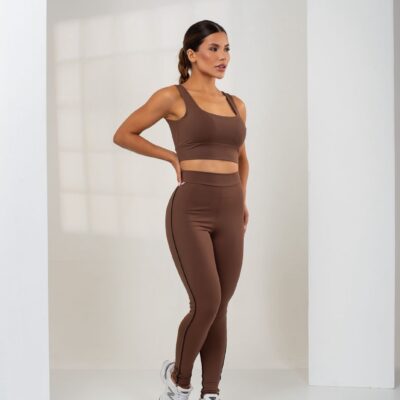 CONJUNTO CALÇA POLIAMIDA DETALHE VIVO LATERAL TOP ALÇA LARGA