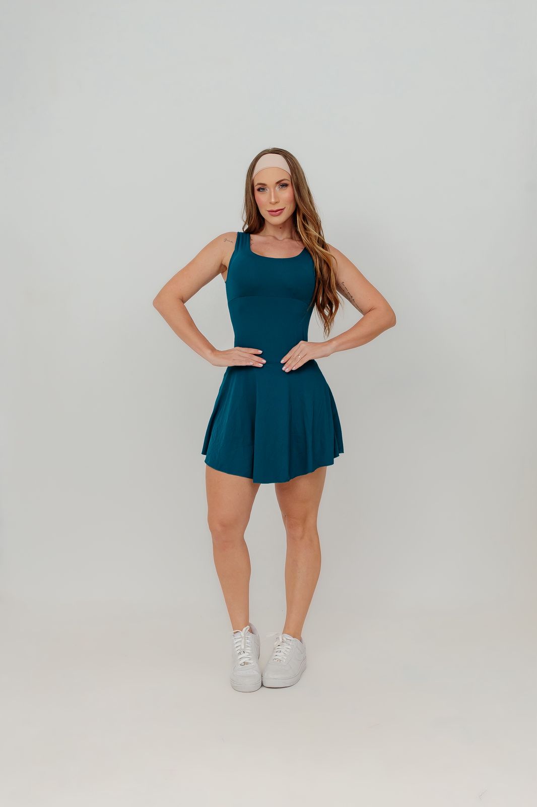 MACAQUINHO SAIA ALÇA LARGA POLIAMIDA GELADINHO COM BOLSO INTERNO