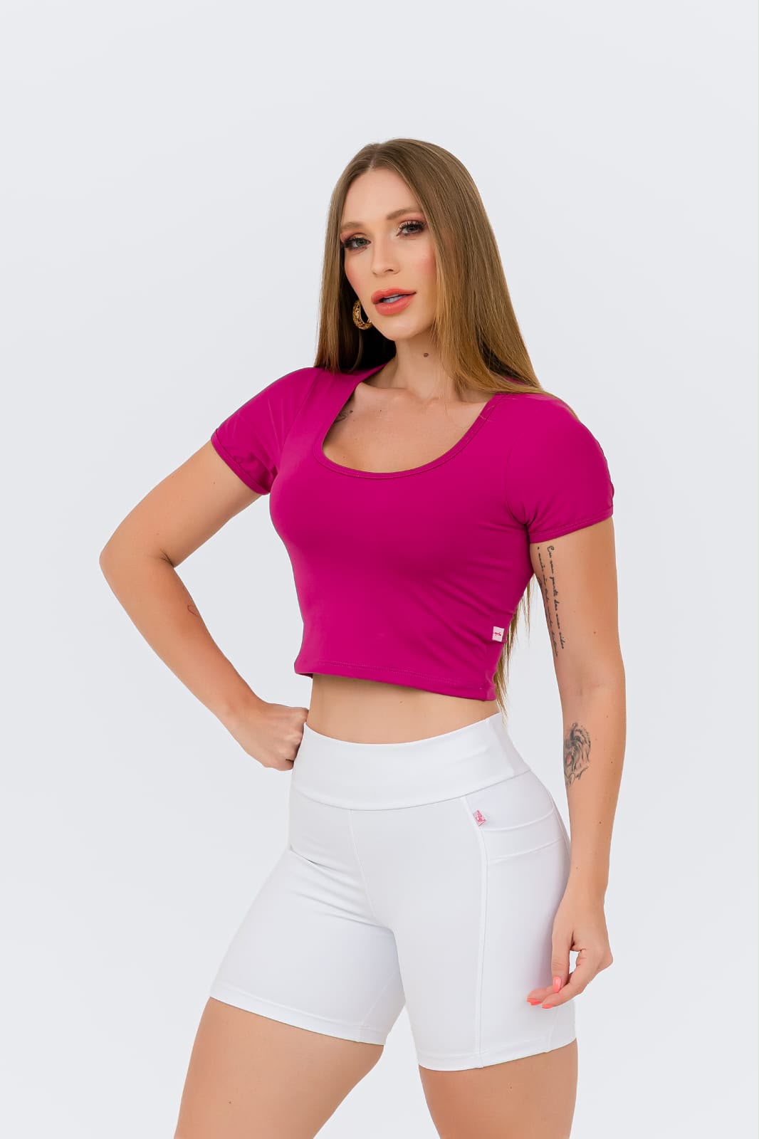 CROPD POLIAMIDA BABY LOOK COM PROTEÇÃO UV