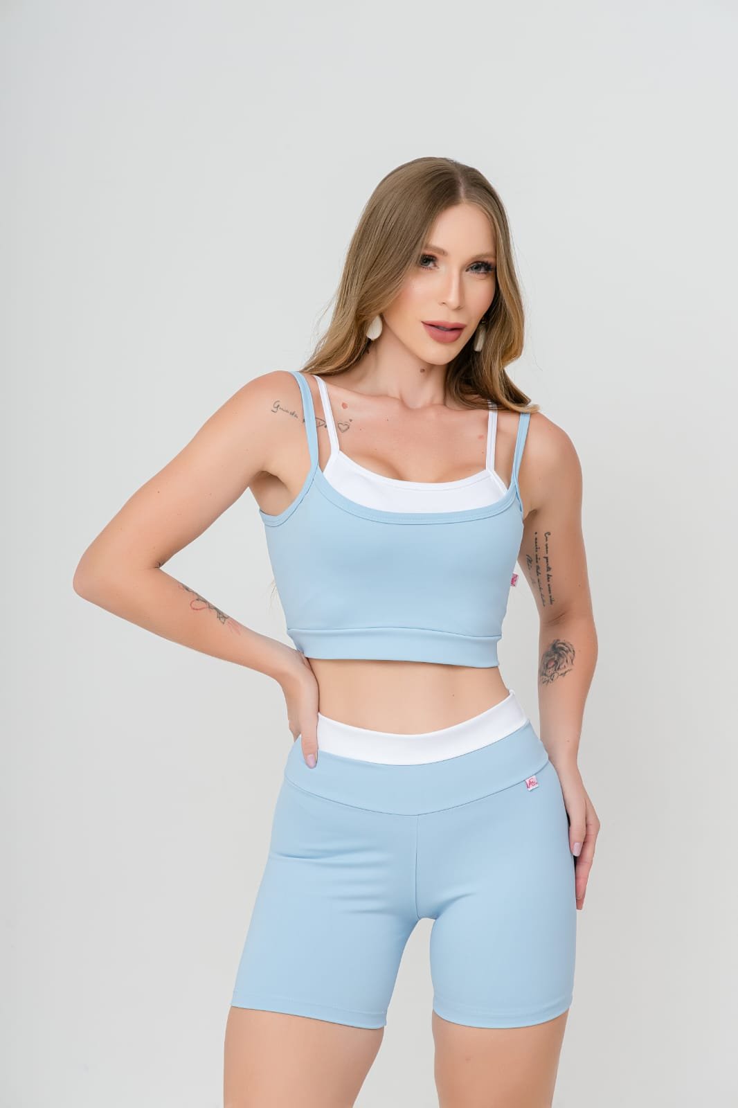 CONJUNTO SHORT POLIAMIDA TOP DUPLO COM REGULADOR NAS ALÇAS BICOLOR